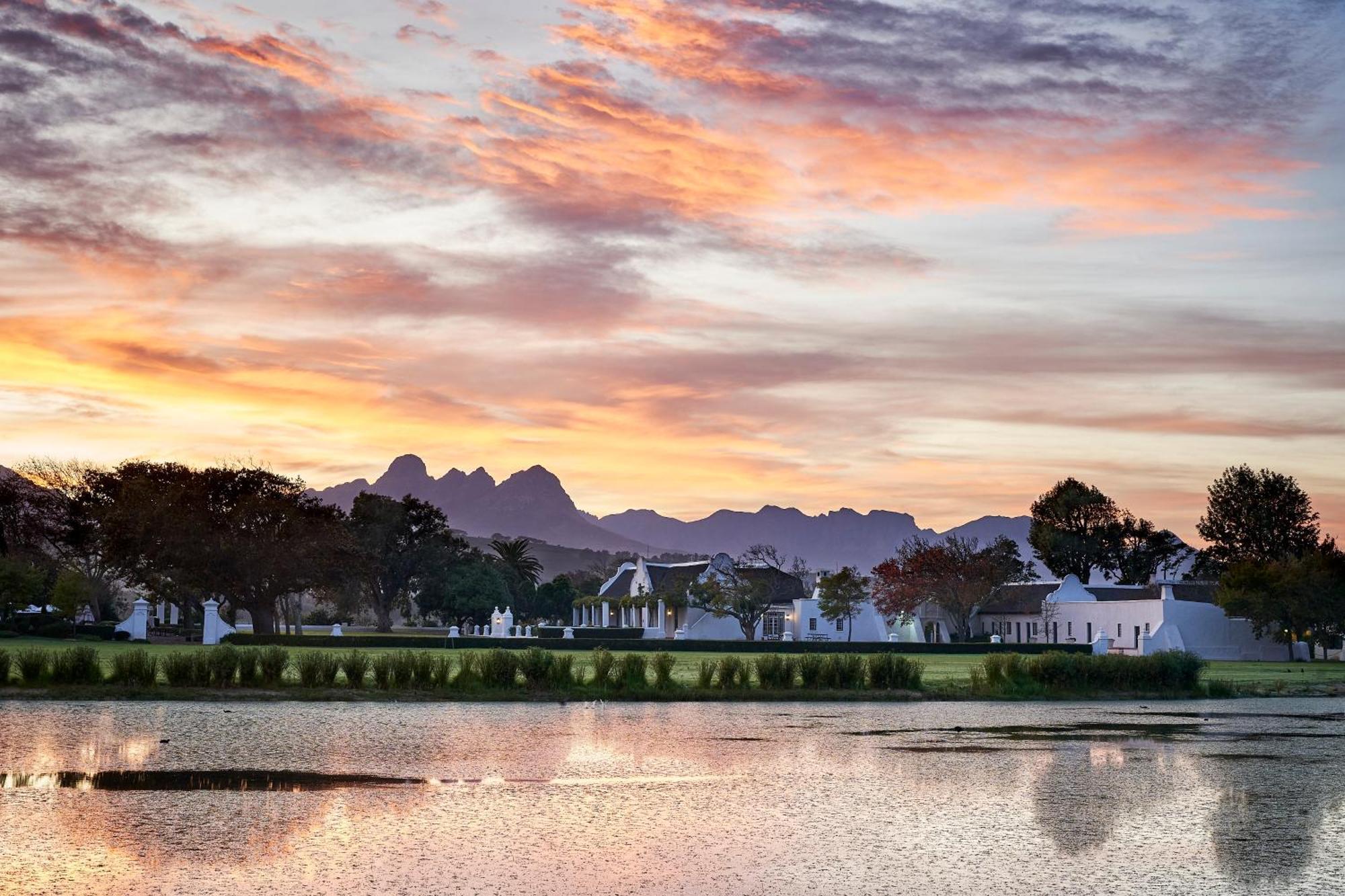 Vergenoegd Löw Boutique Hotel&Spa Kaapstad Buitenkant foto